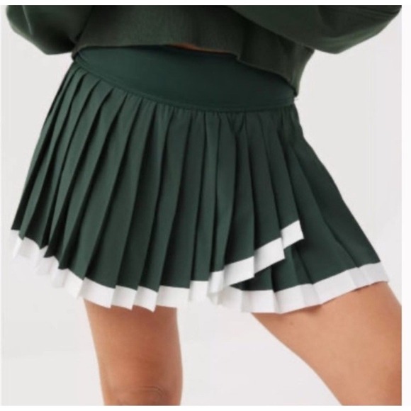 OFFLINE by Aerie Dresses & Skirts - Offline by Aerie Pleated Tennis Skirt Forest Green Women's Large Pickleball